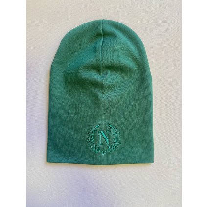 Jarní čepička se zelenou výšivkou N, zelená