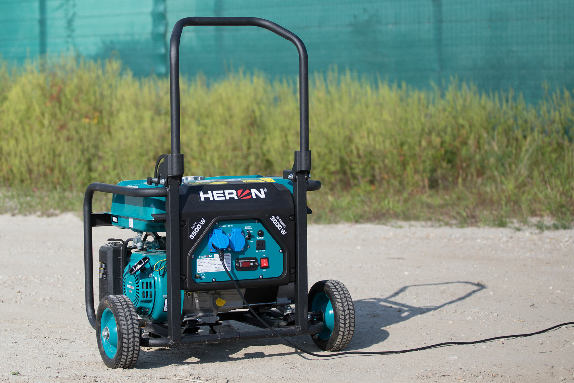 HERON 8896140 benzínová elektrocentrála 3,5kW 230V s podvozkom