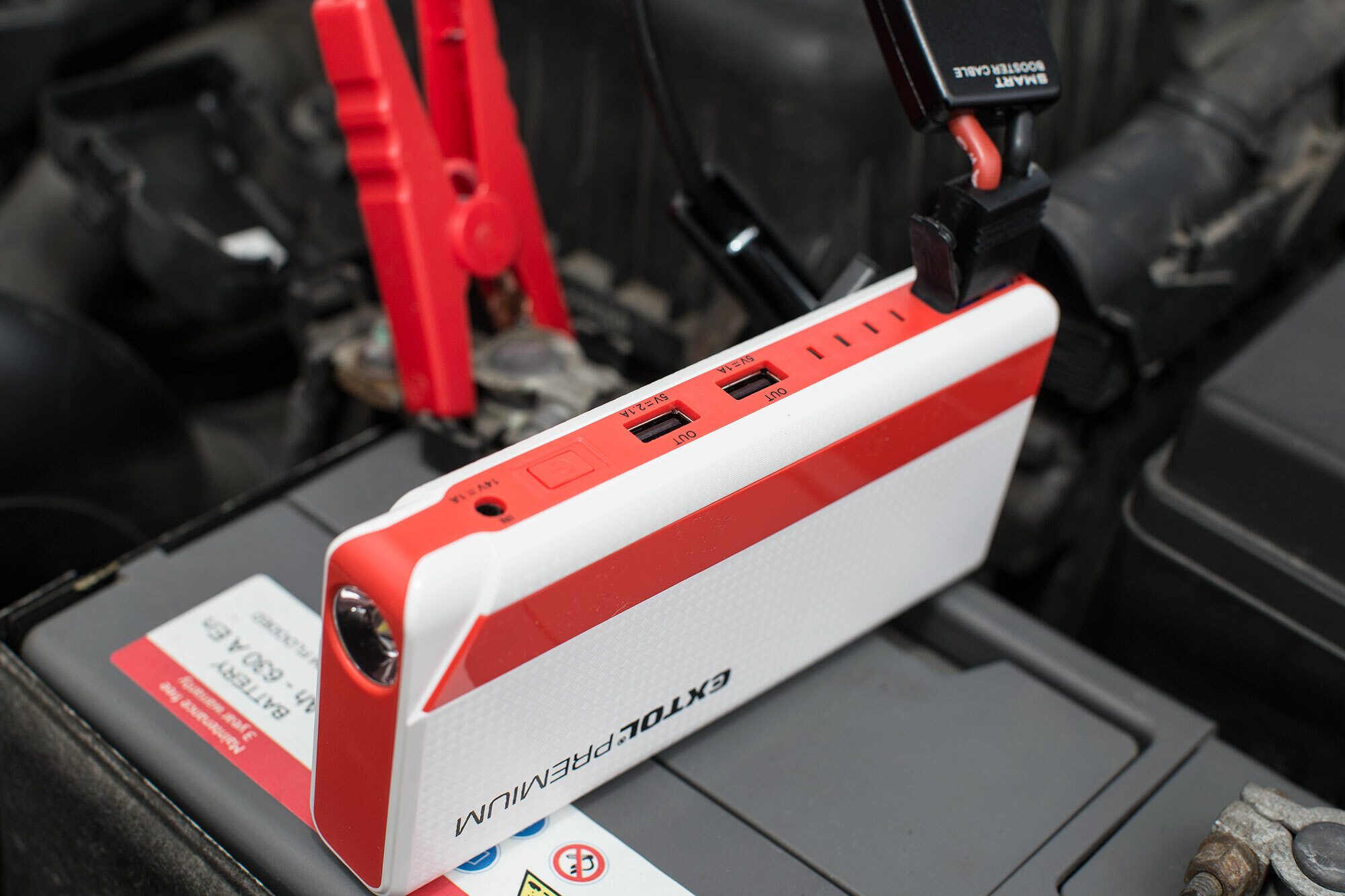 EXTOL PREMIUM 8897320 Štartovací zdroj s powerbankou, 9000mAh, 200A, max.400A