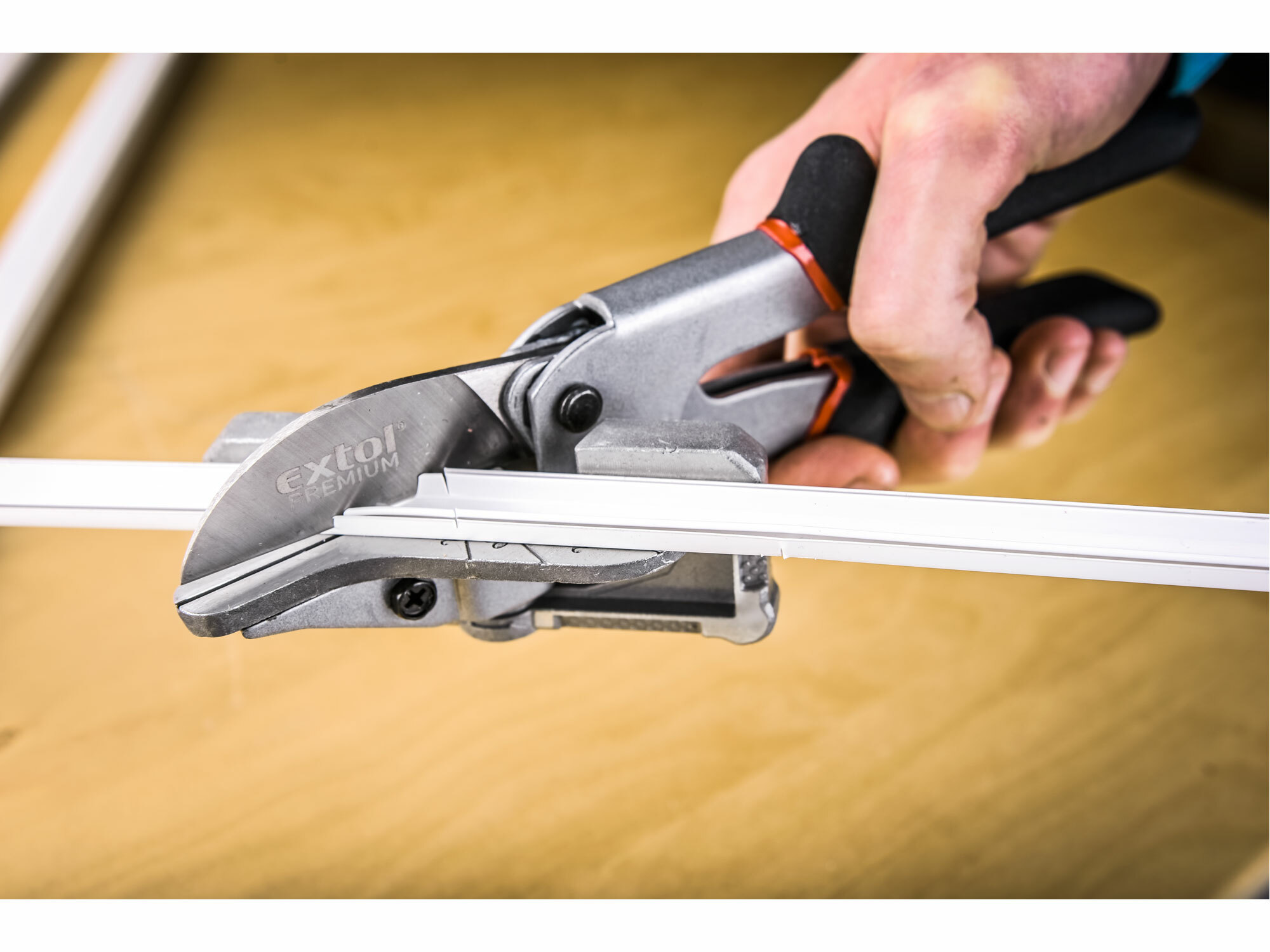 EXTOL PREMIUM 8831190 Nožnice na plastové profily 245mm