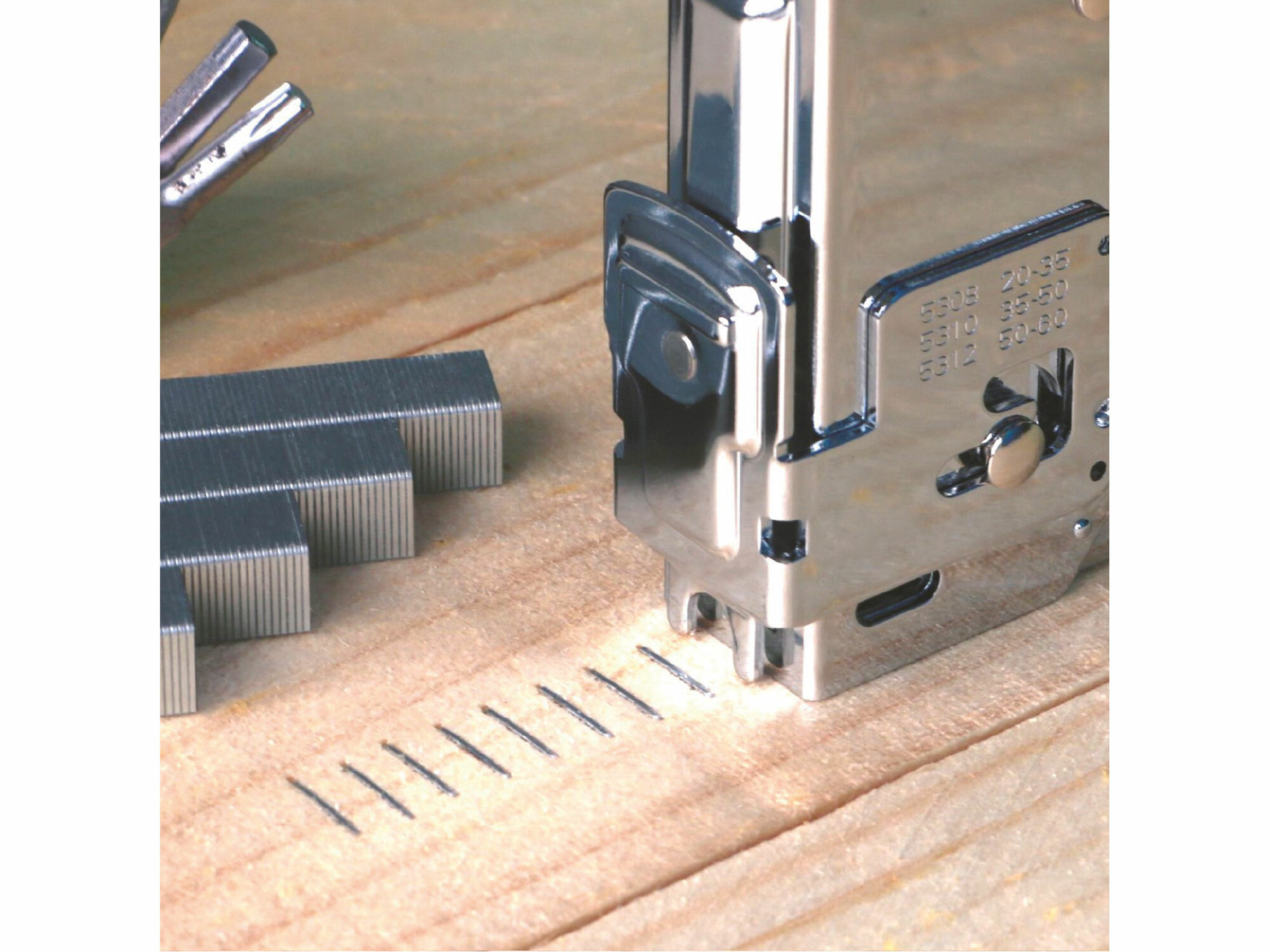 EXTOL PREMIUM 8851105 Pištoľ sponkovacia 3v1, spony 6-12mm