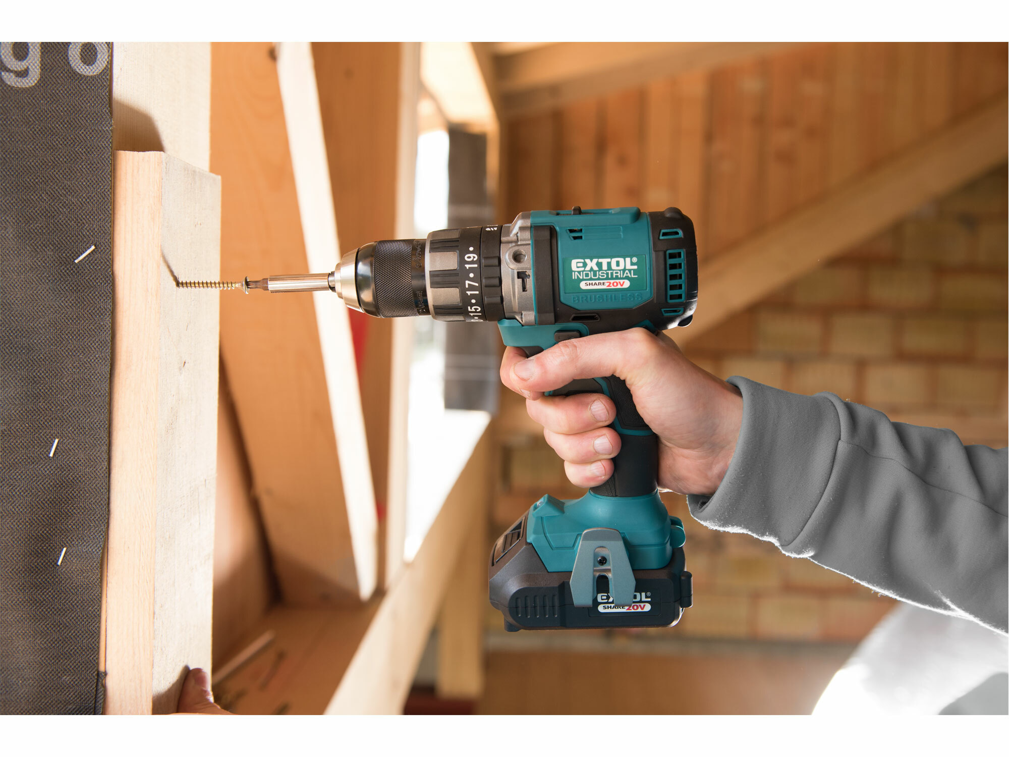 EXTOL INDUSTRIAL 8791802 Vŕtačka s príklepom aku Share20V, 1x 2Ah, 80Nm, bezuhlíkový motor, kufor