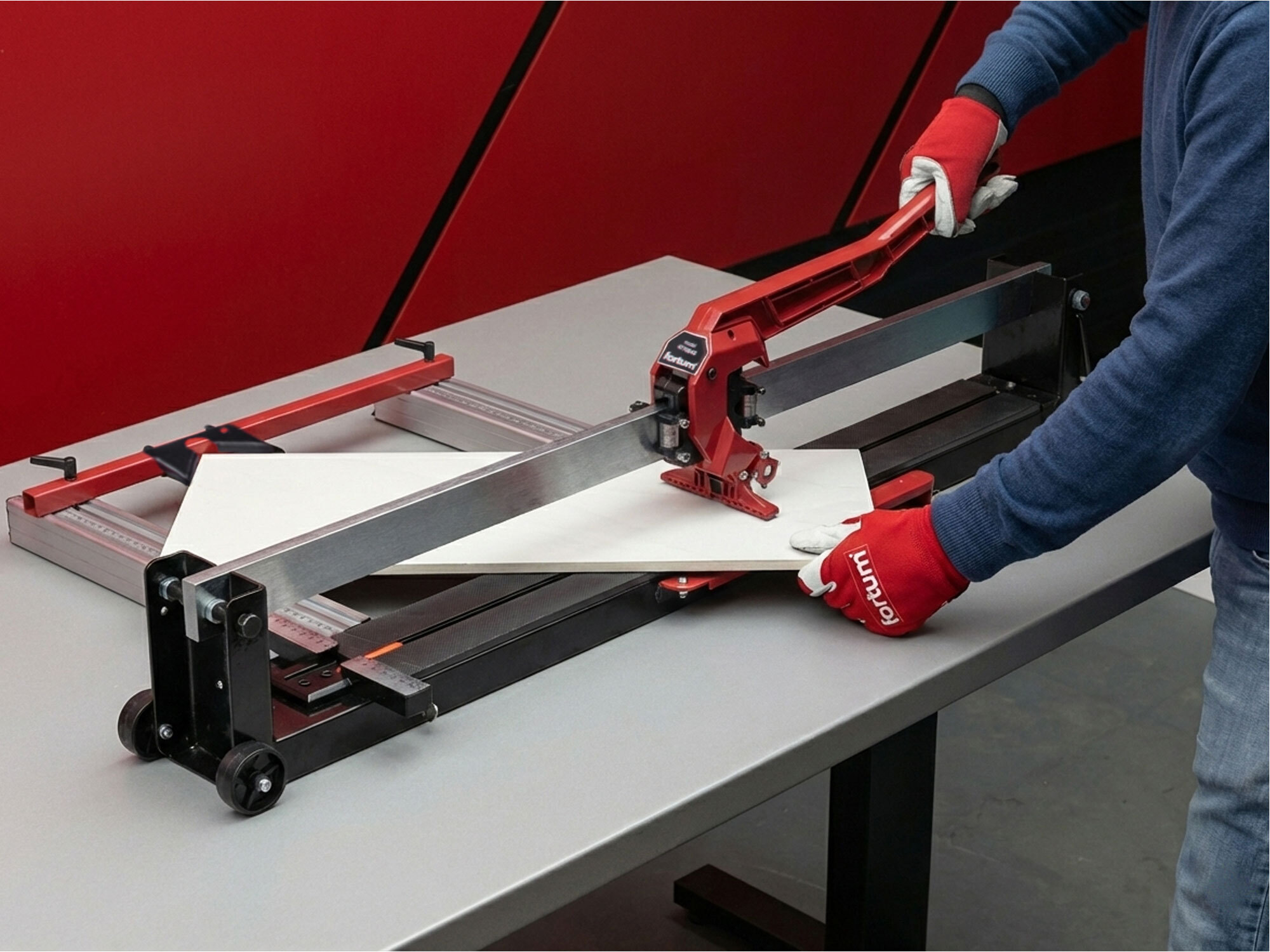 FORTUM 4770848 Rezačka na dlažbu kompaktná, 1200mm, kolieska, hliníkový príložník