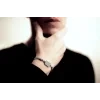 ZESExclusiveArmbandAngular Model 800x