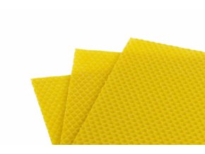 Mezistěny z včelího vosku přírodní, různé rozměry, 1 kg - VÝMĚNA ZA VOSK (35x27 cm)