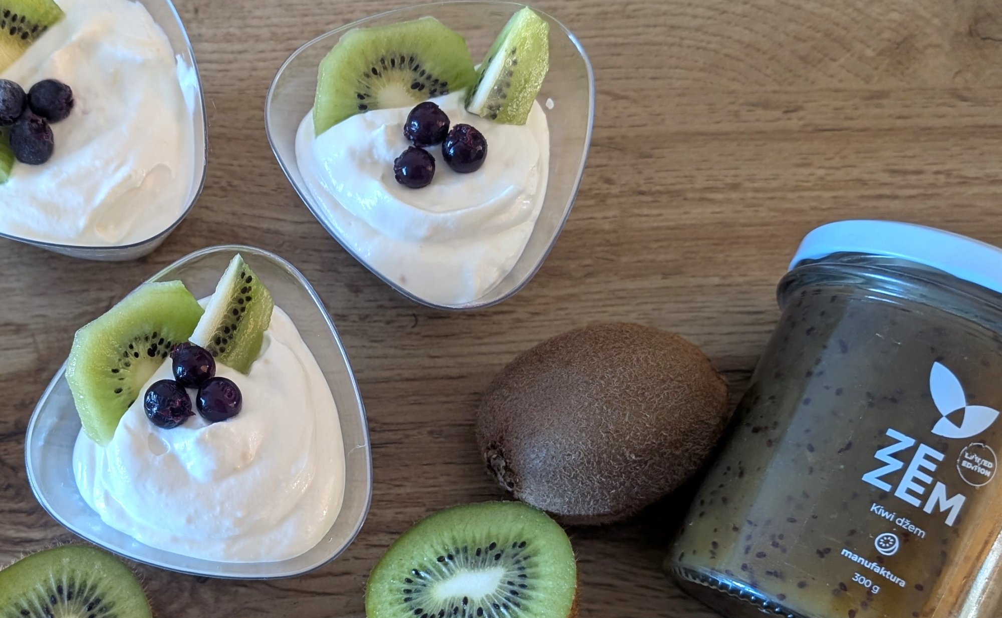 Dezert do skleničky do pár minut s chutí osvěžujícího kiwi