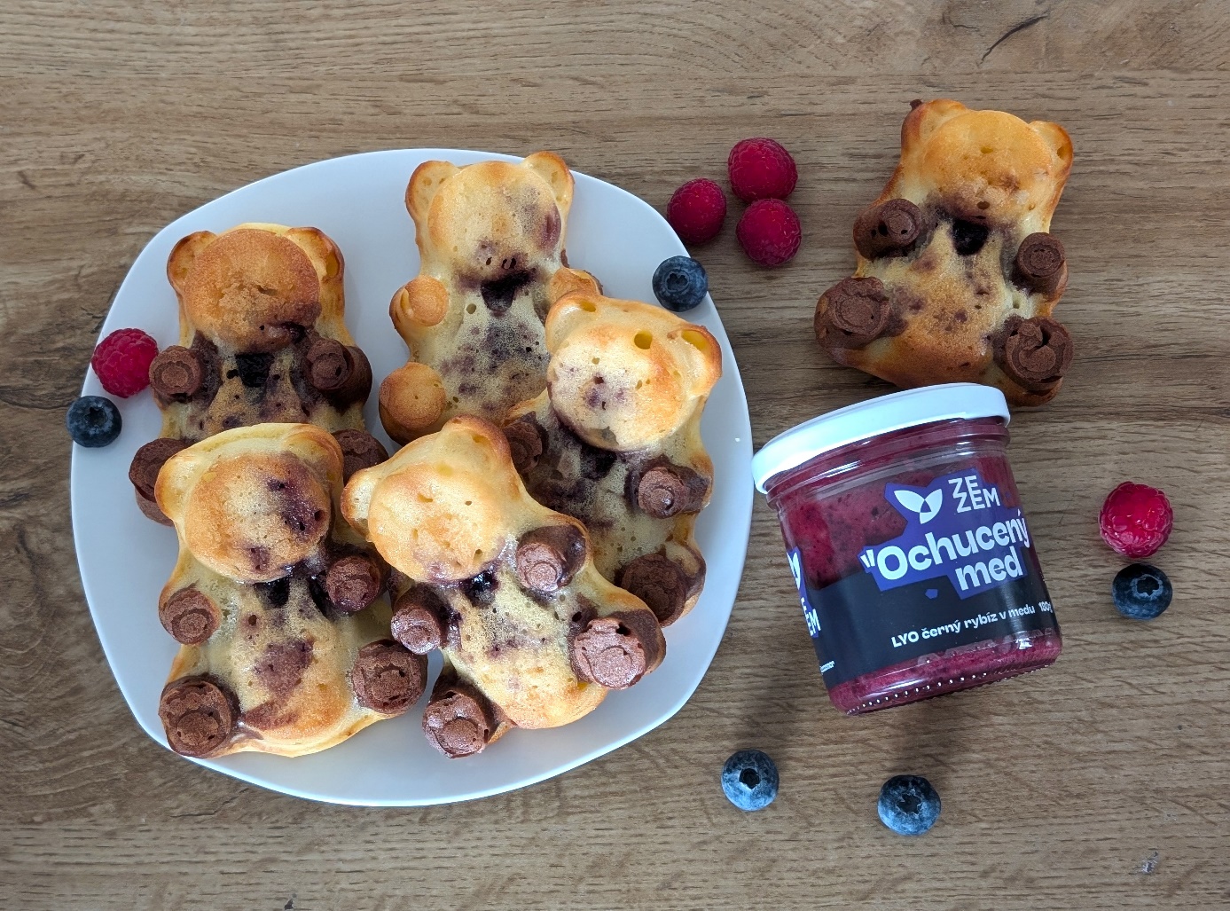 Upečte svým dětem medvídky bez cukru, s tvarohem a medem