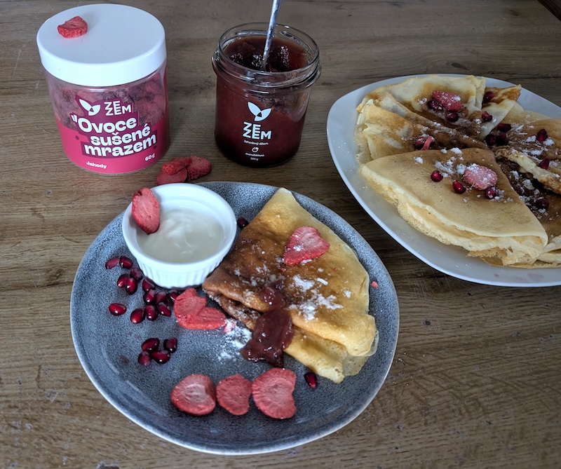 Tenké palačinky plné bílkovin s pořádnou dávkou ovoce