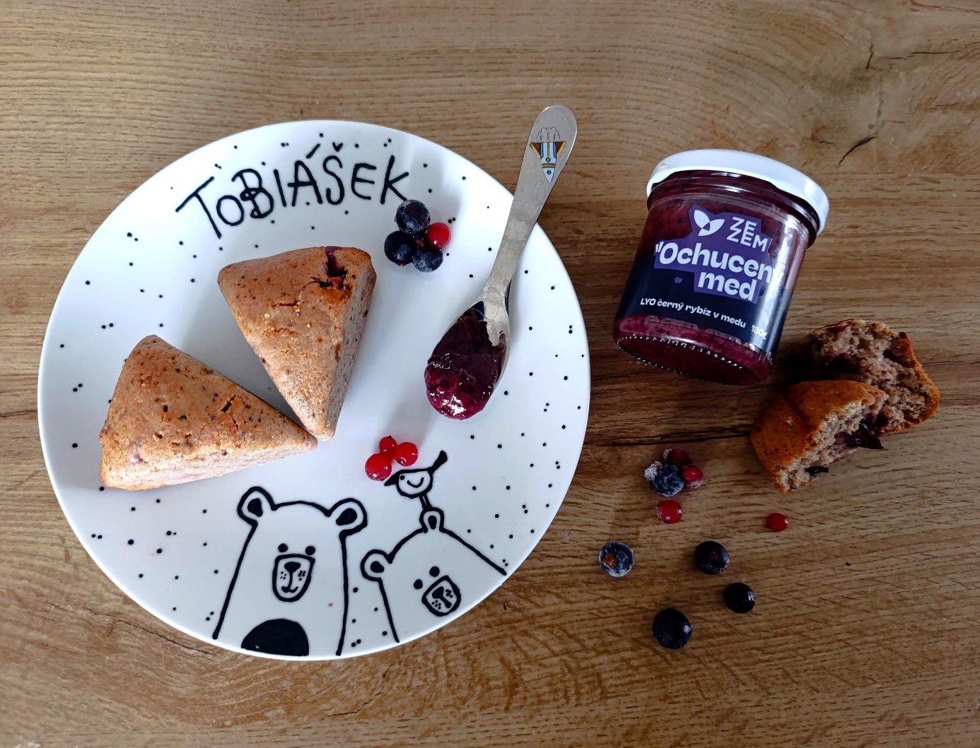 Svačinka pro nejmenší bez cukru? Zkuste to s naším ochuceným medem