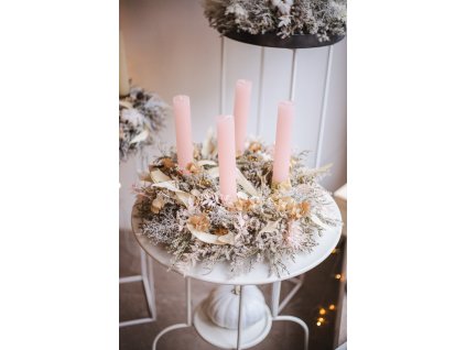 Adventní věnec jemný pudrový