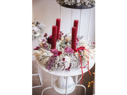 Adventní věnec vínový