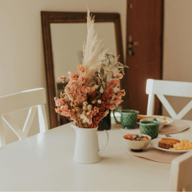 Vyberte dubové židle, které vaší jídelně skutečně sednou