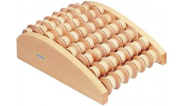 Masážní přístroj s válečky na chodidla