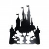 Dřevěná nástěnná černá dekorace Zamilovaní Mickey a Minnie na Zámku