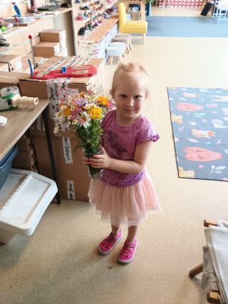 Říká se, že květiny dělají domov, ale my říkáme, že květiny dělají i ten nejlepší pracovní den! 🌷 Dnešní návštěva nám...
