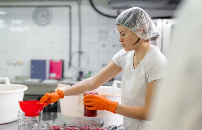 Brigádník/Brigádnice ve výrobě prémiových potravin Živina