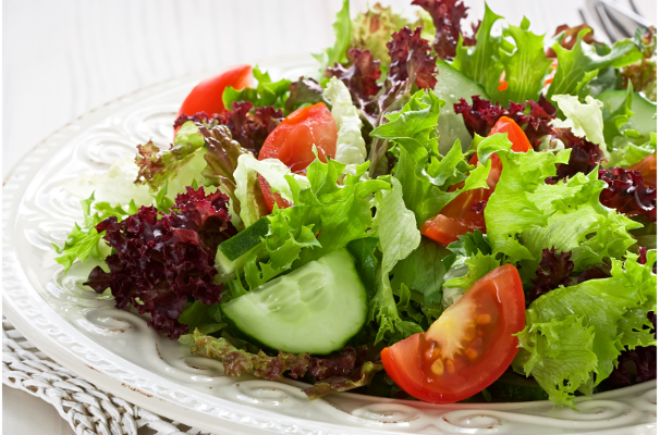 Jaký ocet je vhodný do salátu?