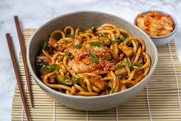 Udon stir fry s kimchi
