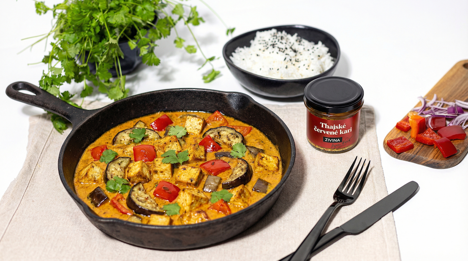 Thajské kari s kokosovým mlékem a tofu