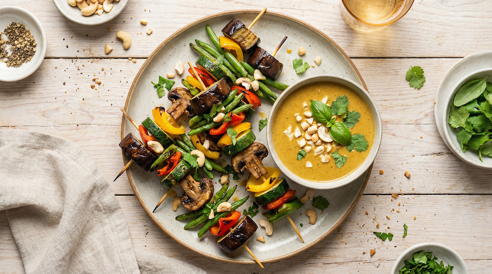 Zeleninové špízy s balijskou kari omáčkou