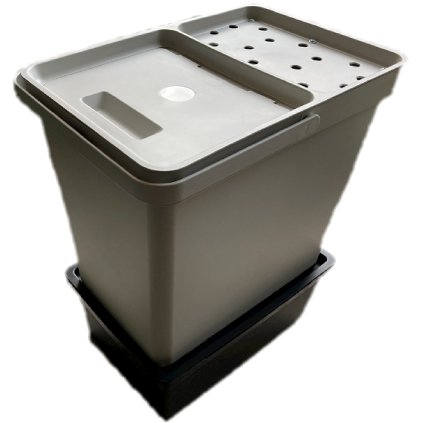 kompostér s víkem + násada1