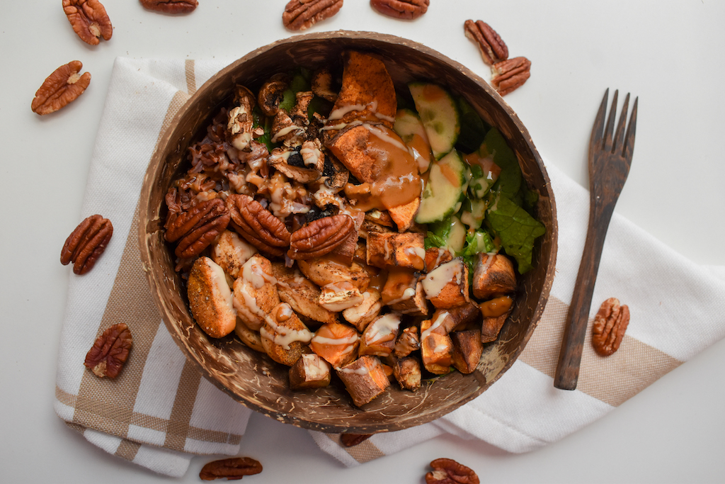 QUINOA SALÁT S KŘUPAVOU CIZRNOU