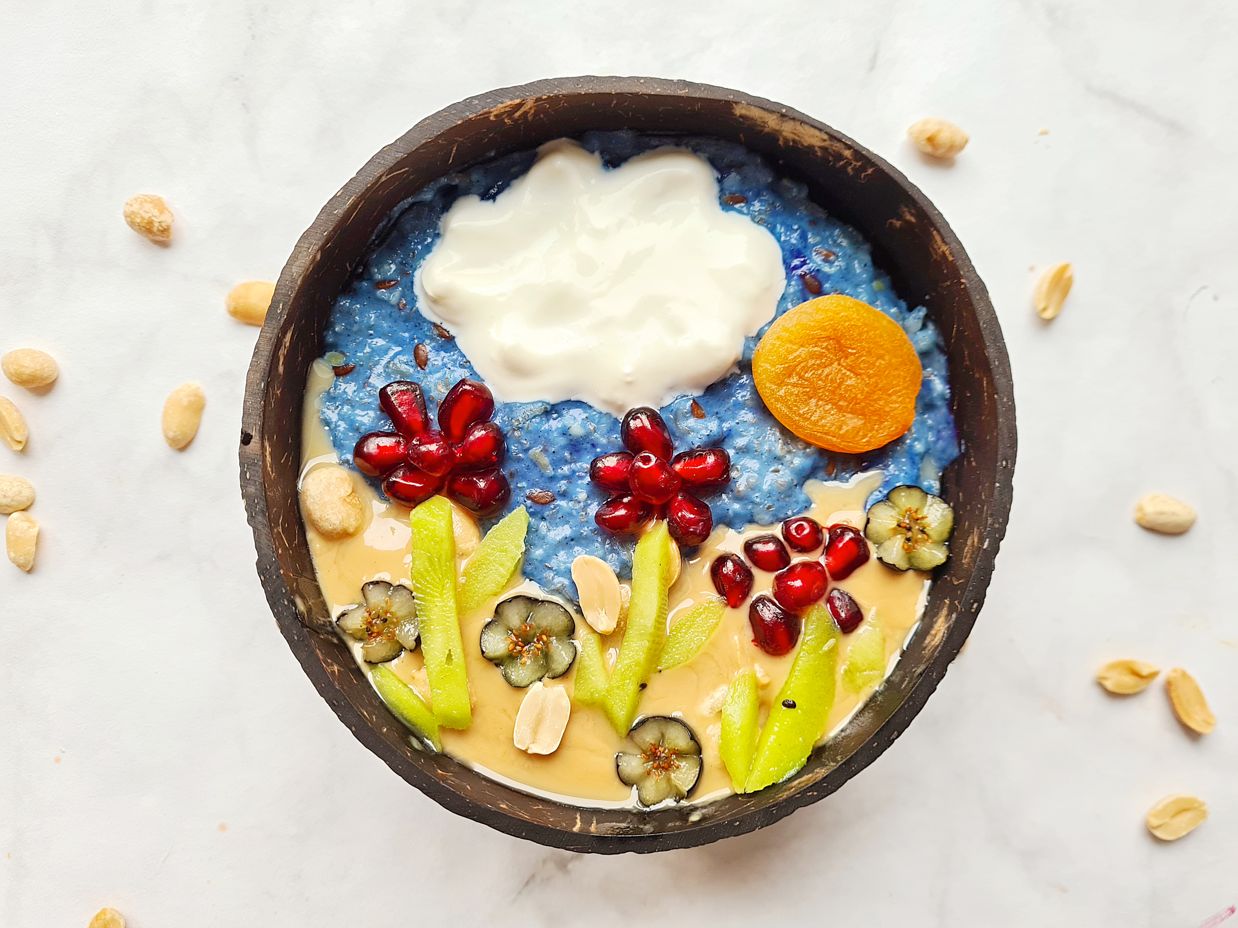 OVESNÁ KAŠE S MODROU SPIRULINOU