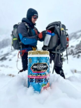 Regeneruj vždy a všade !!! Jedinečné zloženie nášho Ultimate Recovery ti s tým pomôže. Regeneračný nápoj pre športovcov...