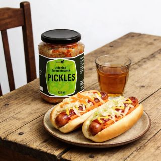 Pickles - Fermentovaná zelenina Křupavé, svěží a dokonale vyvážené. Pickles ze zelí, mrkve a cibule jsou jednoduchou, ale...