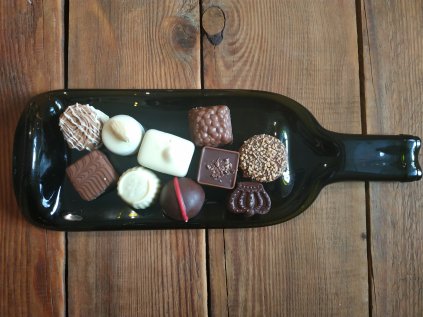 Servírovací tácek na sýry delikatesy olivový