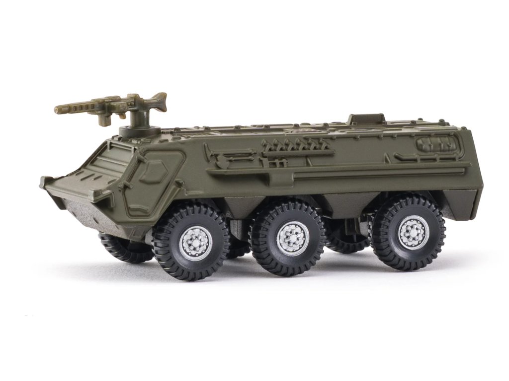 Tento hnedý plyšový pavúk o veľkosti 25 cm je jednoducho pavúčí parádnik, ako má byť! 🕷️  Má 8 dlhých pruhovaných nôh v krásnych odtieňoch oranžovej, červenej a hnedej, ktoré mu dodávajú výrazný a realistický vzhľad 🟠🔴🟤.  Nechýbajú ani anatomicky správne umiestnené chelicery a pedipalpy, presne tam, kde ich u pavúkov nájdete – a práve tie robia z tohto plyšáčka vernú, ale pritom sympatickú napodobeninu 🐾.  Jeho čierne uhrančivé oči priamo priťahujú pozornosť 👀 a „vykŕmený“ zadoček je zakončený snovacími bradavkami, pripravenými stretnúť tú najpevnejšiu pavučinu 🕸️.  Ale žiadny strach - aj keď vyzerá ako skutočný pavúčí špecialista, je mäkký, hebký a príjemný na dotyk. 🤎✨  Perfektný spoločník pre milovníkov zvieratiek, zberateľov aj ako jedinečná dekorácia!    Odporúčanie veku od výrobcu je pre všetky vekové kategórie vďaka použitému bezpečnému materiálu, ale radšej nezarábajte dieťatkom na predčasnú arachnofóbiu :-).