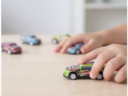 Auto zelené 6,5cm na zpětný chod