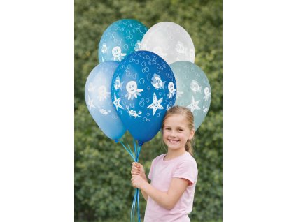 holčička s balonky mořský svět