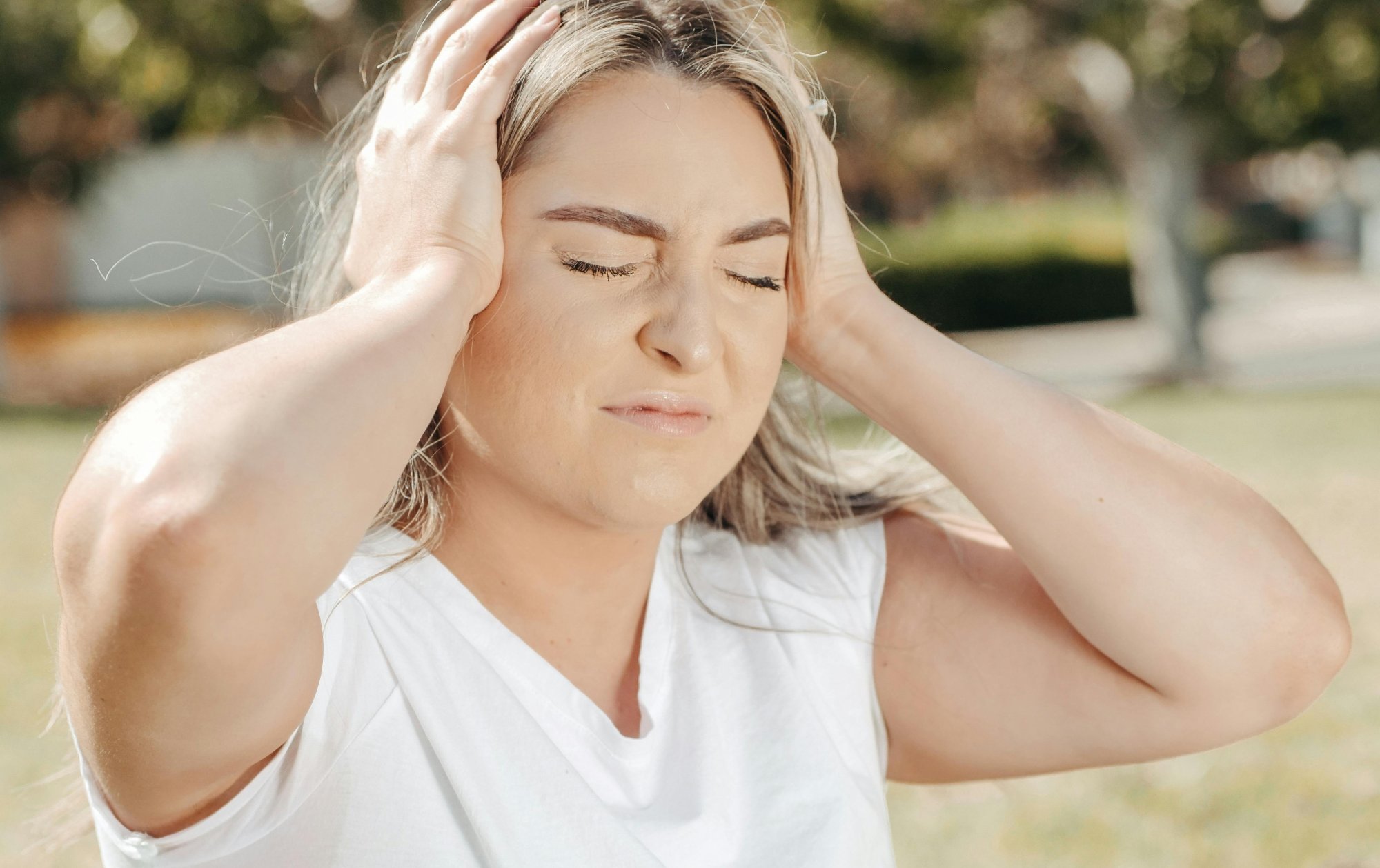 Migréna alebo keď bolesť ovládne deň. Môže pomôcť CBD olej?