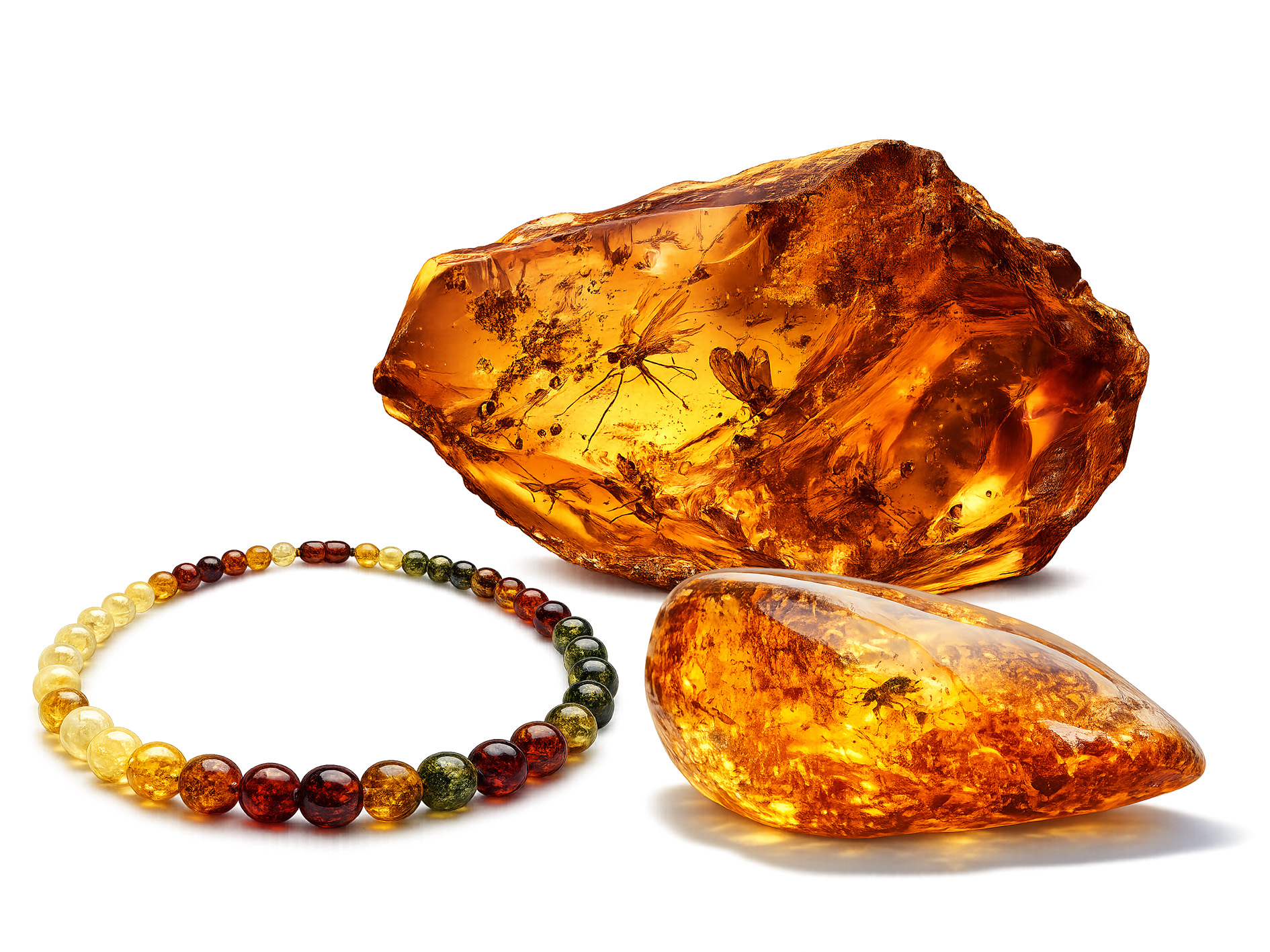 Jantár – skamenená živica stará milióny rokov