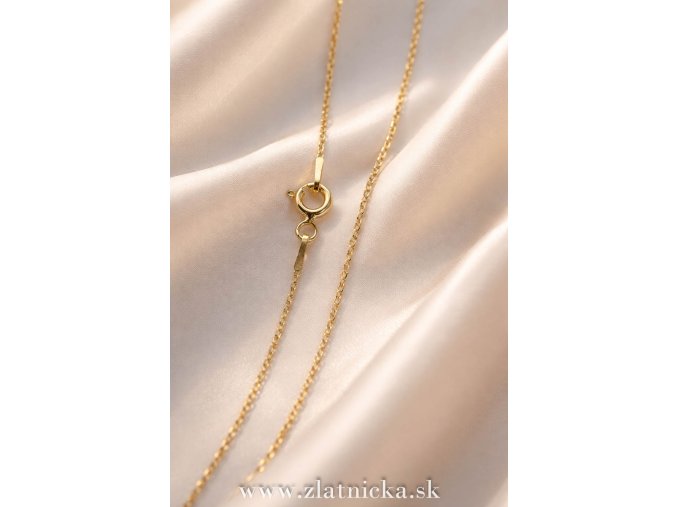 pozlatena retiazka anker s perovym kruzkom
