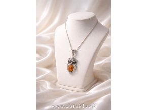 Strieborný náhrdelník s príveskom sova a jantár