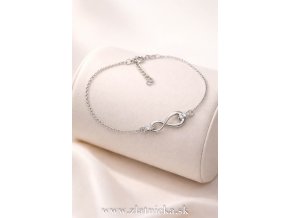 Elegantný strieborný náramok infinity na jemnej retiazke
