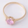 Zlatý prsten s růžovým kamenem 030.00004