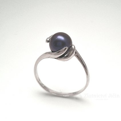 Zlatý prsten s černou perlou a kubickými zirkony