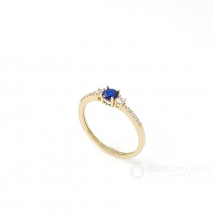 Zlatý prsten s modrým kamenem a  kubickými zirkony