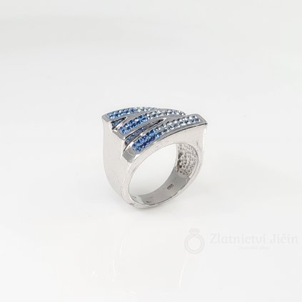 Stříbrný prsten se SWAROVSKI krystaly