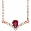 diamantový náhrdelník s rubínemm Vivianne růžové zlato zlatnictví salaba zlatnické studio