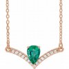 diamantový náhrdelník se smaragdem Vivianne růžové zlato zlatnictví salaba zlatnické studio