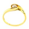 38513 5 elegantni prsten zlute zlato s briliantem v objeti