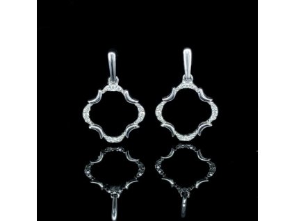 Briliantové visací náušnice v bílém zlatě  Dodáváno s certifikátem pravosti kamenů a s dárkovou krabičkou zdarma