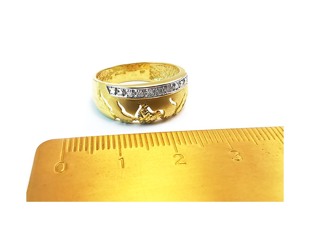 Extravagantný dámsky prsteň zo žltého zlata
