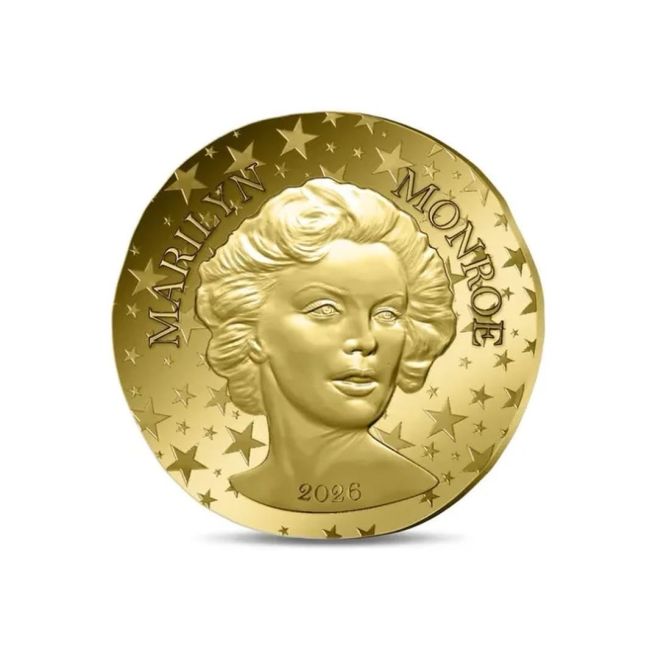 ✨ Ikona Hollywoodu vyražená do ryzího zlata. Monnaie de Paris připomíná 100. výročí narození Marilyn Monroe výjimečnou...