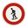 Zákaz vjazdu pre osoby pohyb. sa na korčuliach, skejtborde, kolobežke alebo obd. šport. vybavení