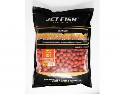 Jet Fish Premium clasicc boilie24mm CHILLI ČESNEK 5kg pro rybolov